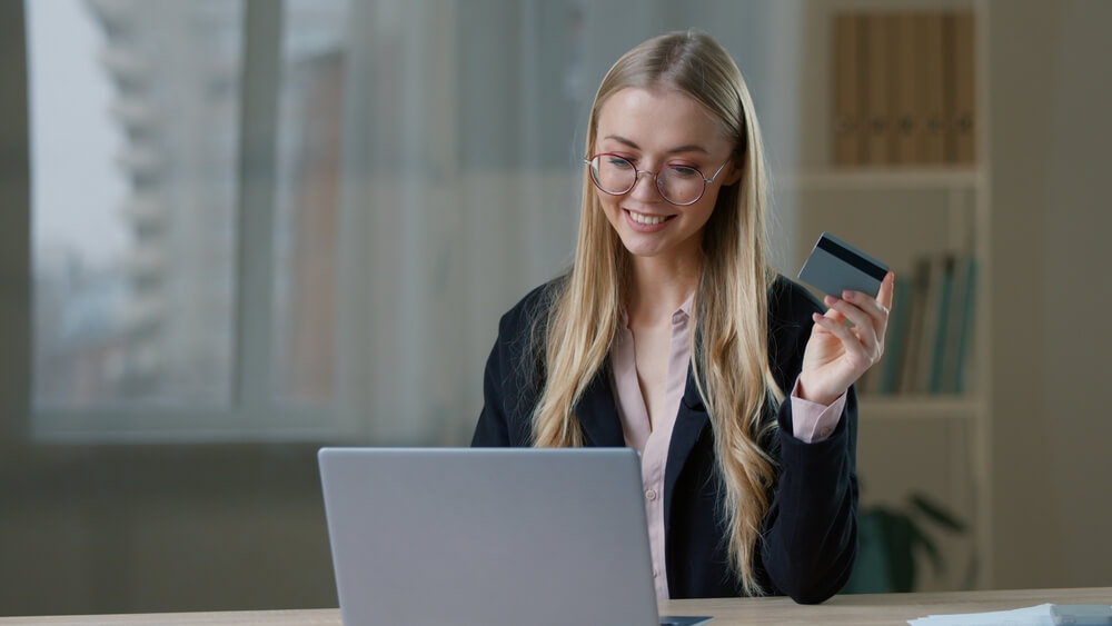 Remote medical billing coordinator managing insurance claims and patient billing tasks